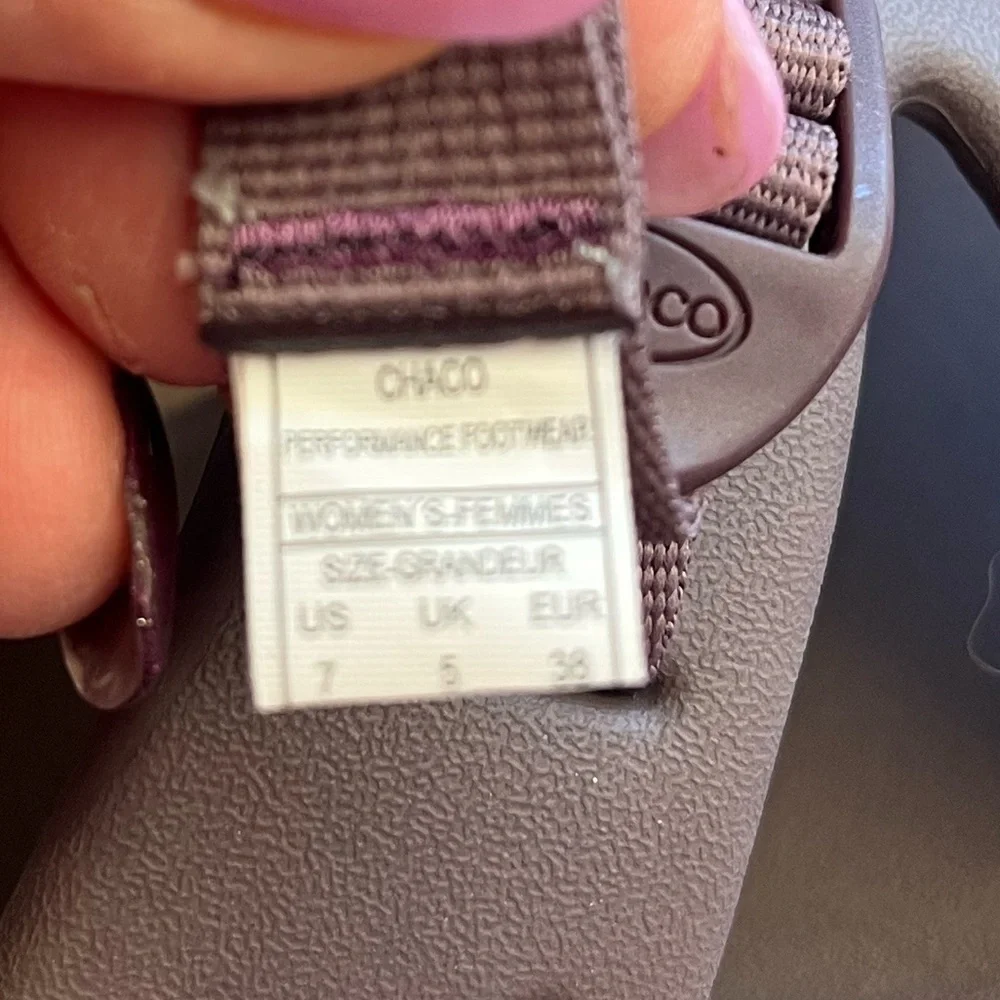Chaco Chillos Sport Sandals - Women’s Size 7 lavender/mulberry color - Picture 8 of 10